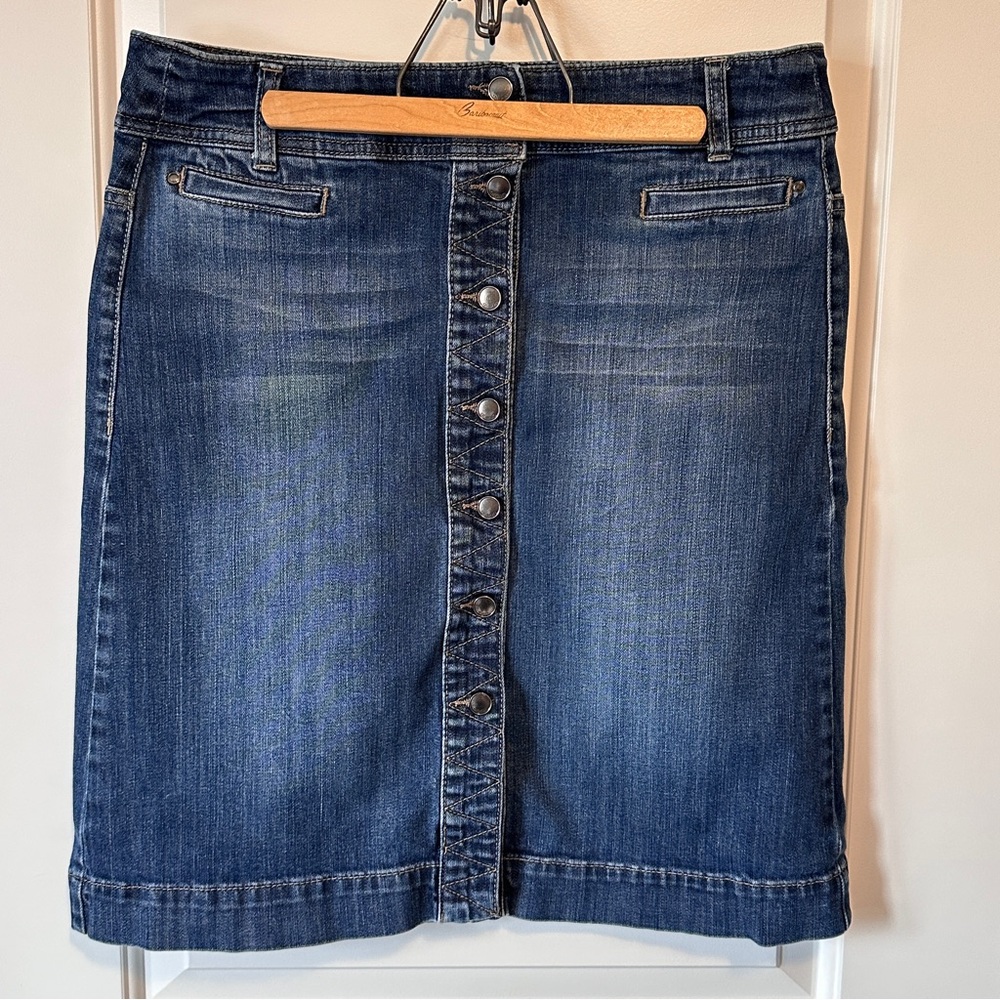 Olsen Europe button front denim skirt sz 8 / M